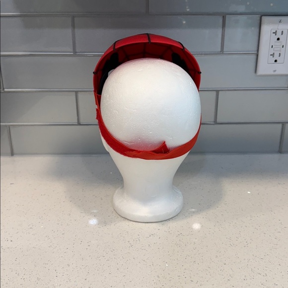 SpiderMan Mask - Picture 3 of 7